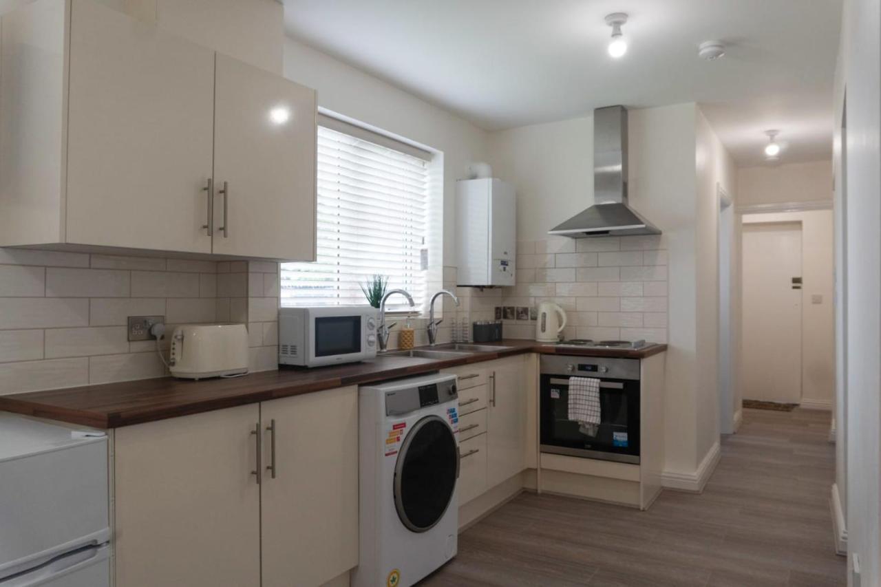 Gorgeous Ground Floor Apartment + Free Parking مانشستر المظهر الخارجي الصورة